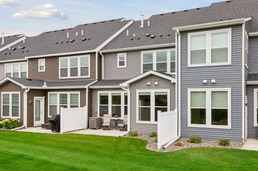9516 4th Street N, Lake Elmo, MN 55042