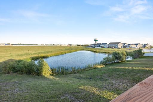 1020 Highland Lane W, West Fargo, ND 58078