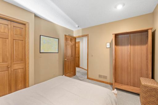 51-web-or-mls-6390 Fawn Ln-50.jpg