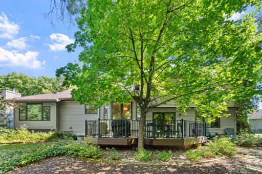 10-web-or-mls-6390 Fawn Ln-9.jpg