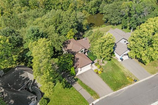 25-web-or-mls-6390 Fawn Ln-24.jpg