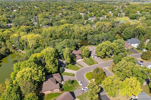 26-web-or-mls-6390 Fawn Ln-25.jpg