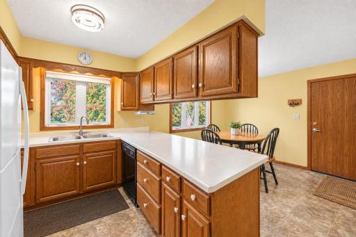 305 Wacker Drive, Glencoe, MN 55336