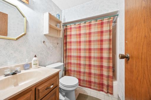 305 Wacker Drive, Glencoe, MN 55336