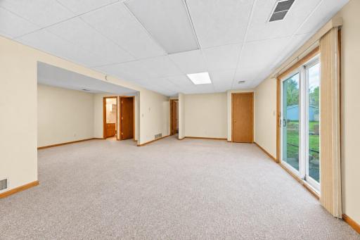 305 Wacker Drive, Glencoe, MN 55336