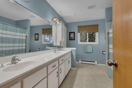 4211 Plaza Lane, Saint Cloud, MN 56303
