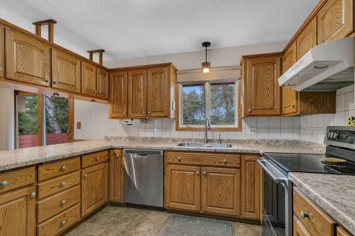 4211 Plaza Lane, Saint Cloud, MN 56303