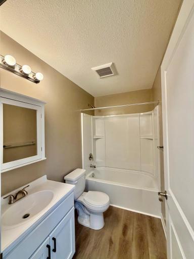 9034 Park Avenue S, Bloomington, MN 55420