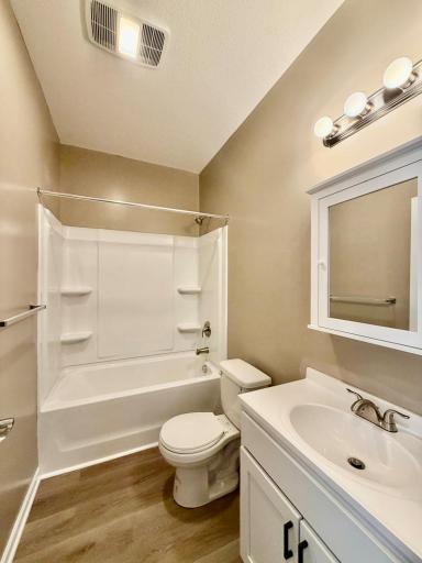 9034 Park Avenue S, Bloomington, MN 55420
