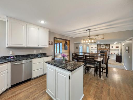 The center island adds some storage and counter space to make this kitchen even more perfect!