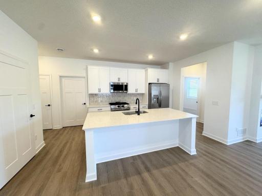 750 Vista Court, Hanover, MN 55341