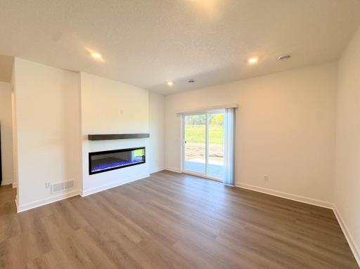 750 Vista Court, Hanover, MN 55341