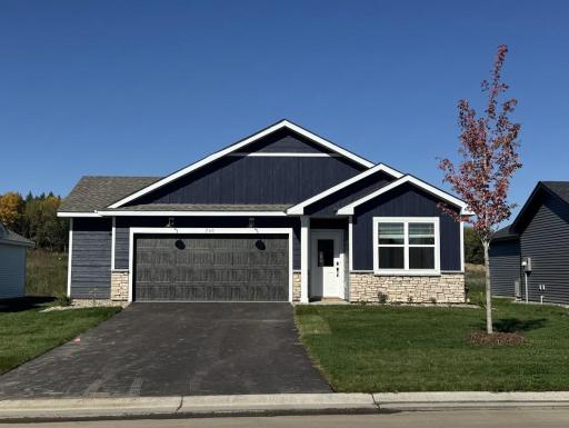 Welcome to 750 Vista Court! (Photo is of the actual home.)
