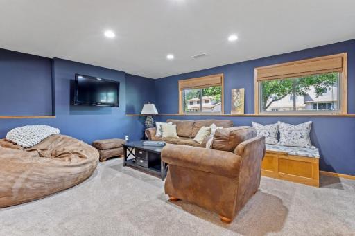 12041 Robin Road, Maple Grove, MN 55369