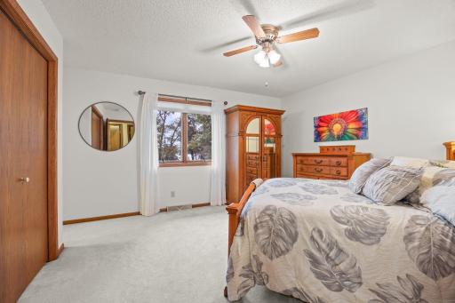 Spacious main bedroom