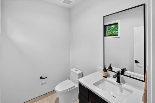 40 Lilah Lane, Excelsior, MN 55331