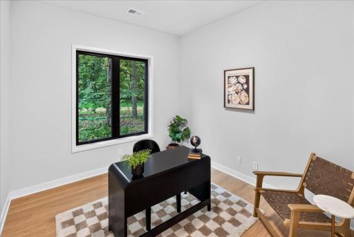 40 Lilah Lane, Excelsior, MN 55331