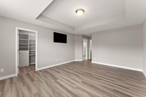 18328 Glastonbury Drive, Lakeville, MN 55044