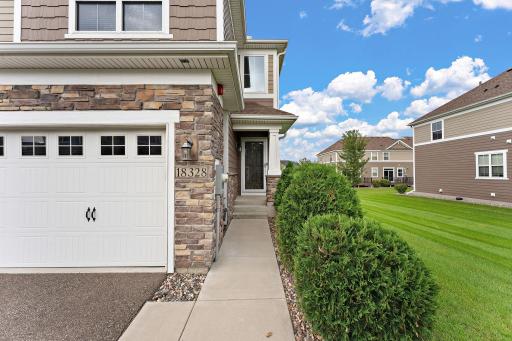 18328 Glastonbury Drive, Lakeville, MN 55044