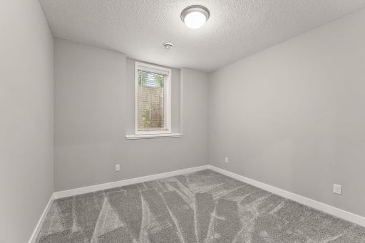18328 Glastonbury Drive, Lakeville, MN 55044