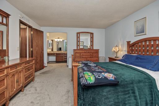 9700 Portland Avenue S, 128, Bloomington, MN 55420