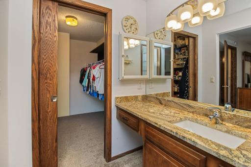 9700 Portland Avenue S, 128, Bloomington, MN 55420