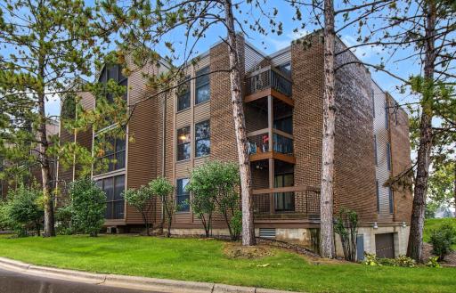 9700 Portland Avenue S, 128, Bloomington, MN 55420