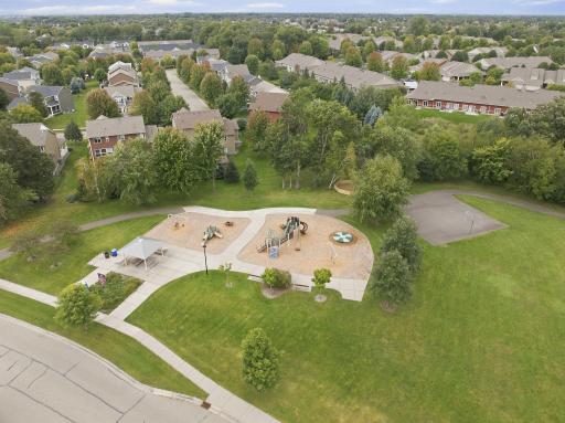 Neighborhood amenities are close by, including a spacious park with multiple playground areas, basketball court, walking paths, open green space and a covered picnic areaâplenty of options for outdoor recreation.