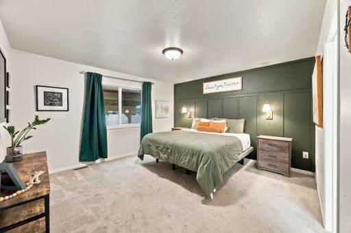 5545 8th Street W, West Fargo, ND 58078