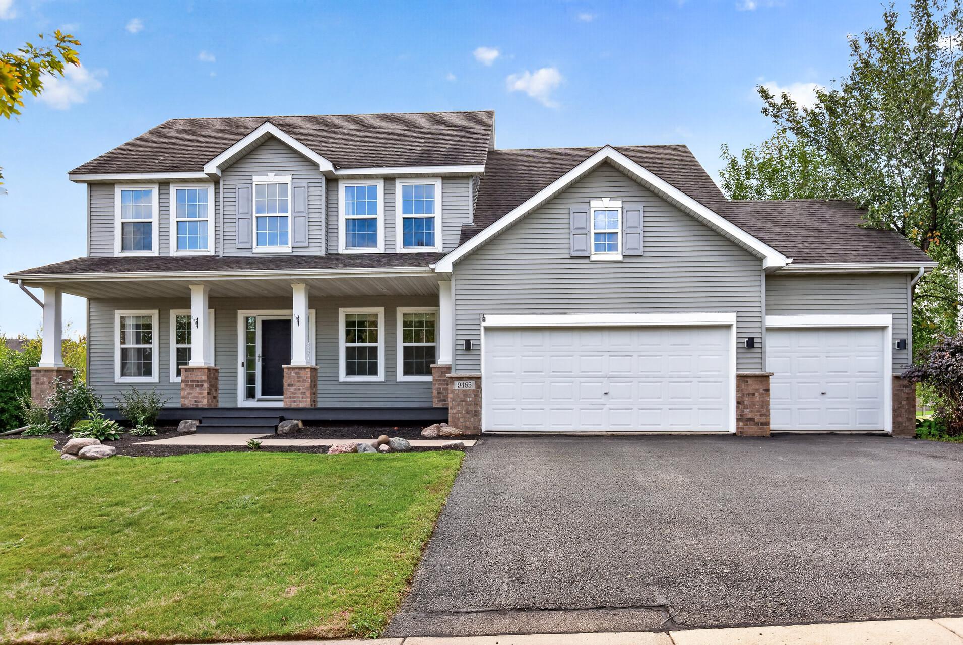 Great curb appeal with an outstanding front porch!