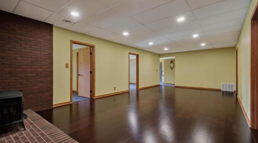 E445 Woodridge Drive, Eau Claire, WI 54701