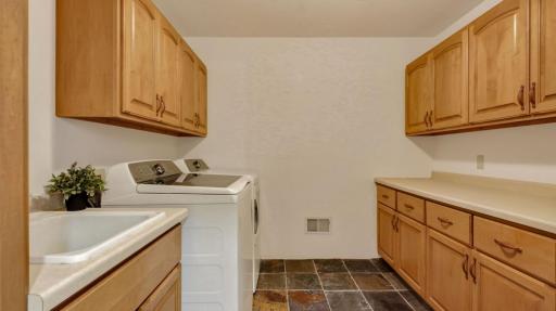 E445 Woodridge Drive, Eau Claire, WI 54701