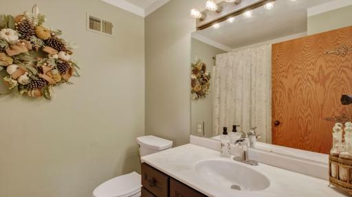 E445 Woodridge Drive, Eau Claire, WI 54701