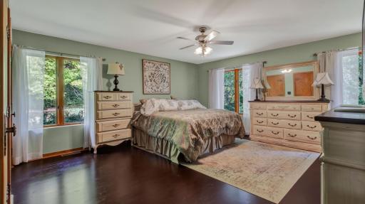 E445 Woodridge Drive, Eau Claire, WI 54701