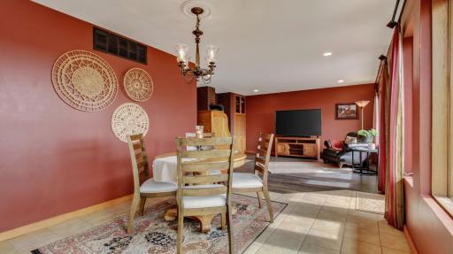 E445 Woodridge Drive, Eau Claire, WI 54701