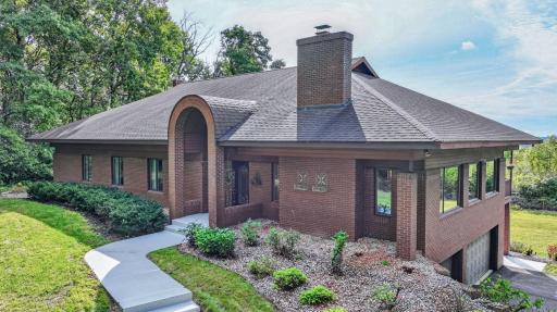 E445 Woodridge Drive, Eau Claire, WI 54701