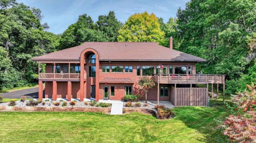 E445 Woodridge Drive, Eau Claire, WI 54701