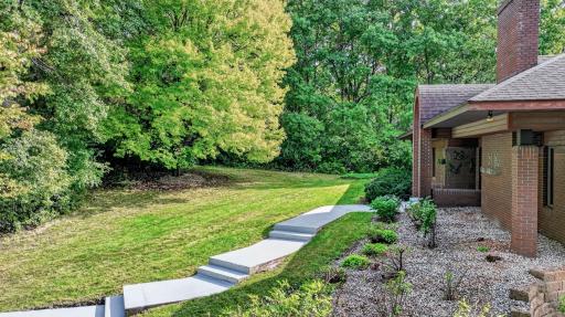 E445 Woodridge Drive, Eau Claire, WI 54701