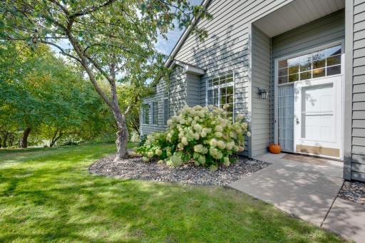 2489 Lockwood Drive, 55, Mendota Heights, MN 55120