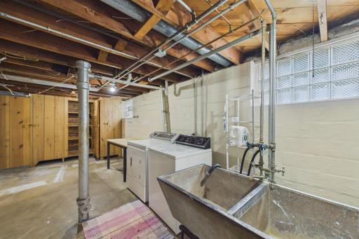 4039 Russell Avenue N, Minneapolis, MN 55412