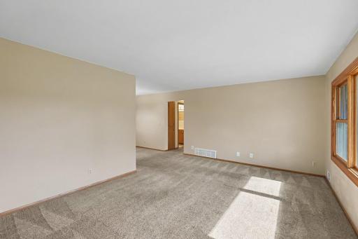 997 Arbogast Street, Shoreview, MN 55126