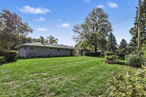 997 Arbogast Street, Shoreview, MN 55126