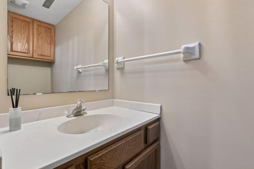 11239 49th Avenue N, Plymouth, MN 55442
