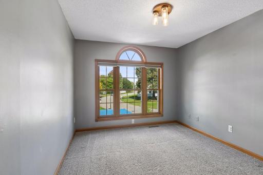 11239 49th Avenue N, Plymouth, MN 55442