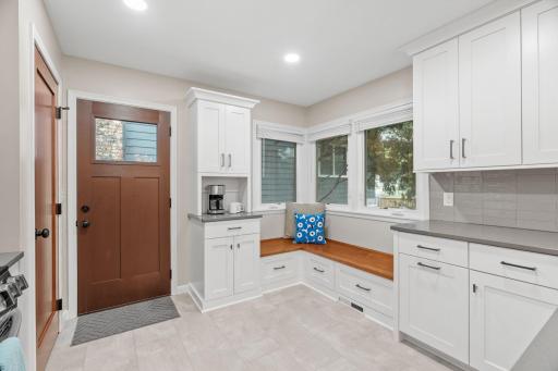 4128 Ewing Avenue S, Minneapolis, MN 55410