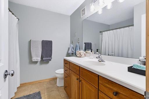 Upper Level Full Bath