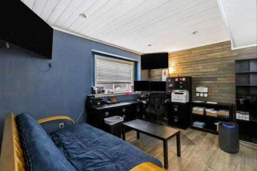 LL Bedroom (no closet)