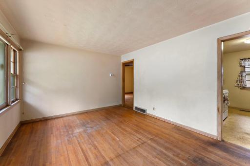 1590 Payne Avenue, Saint Paul, MN 55130