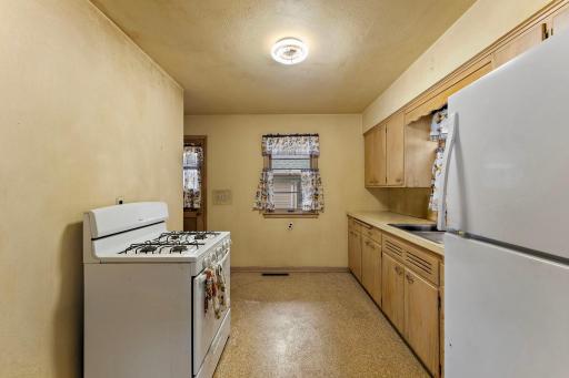 1590 Payne Avenue, Saint Paul, MN 55130