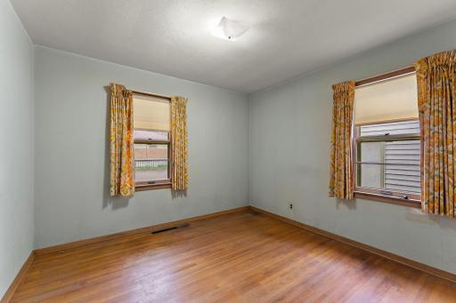1590 Payne Avenue, Saint Paul, MN 55130